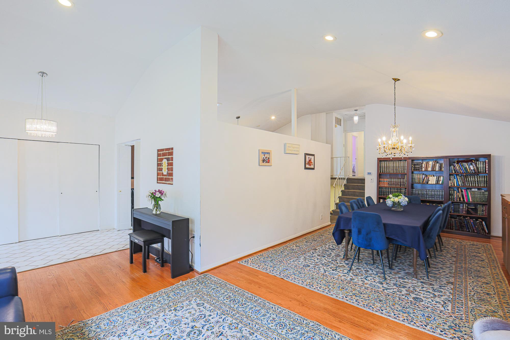 CROSS COUNTRY - Residential