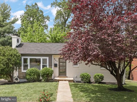 862 N OHIO STREET ARLINGTON VA 22205