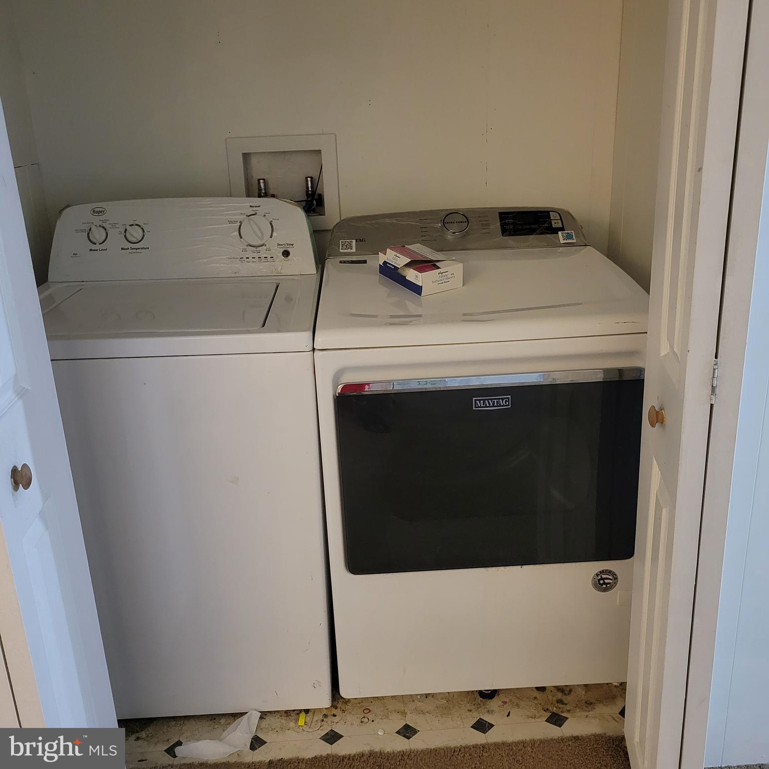 MOSHER - Residential Lease