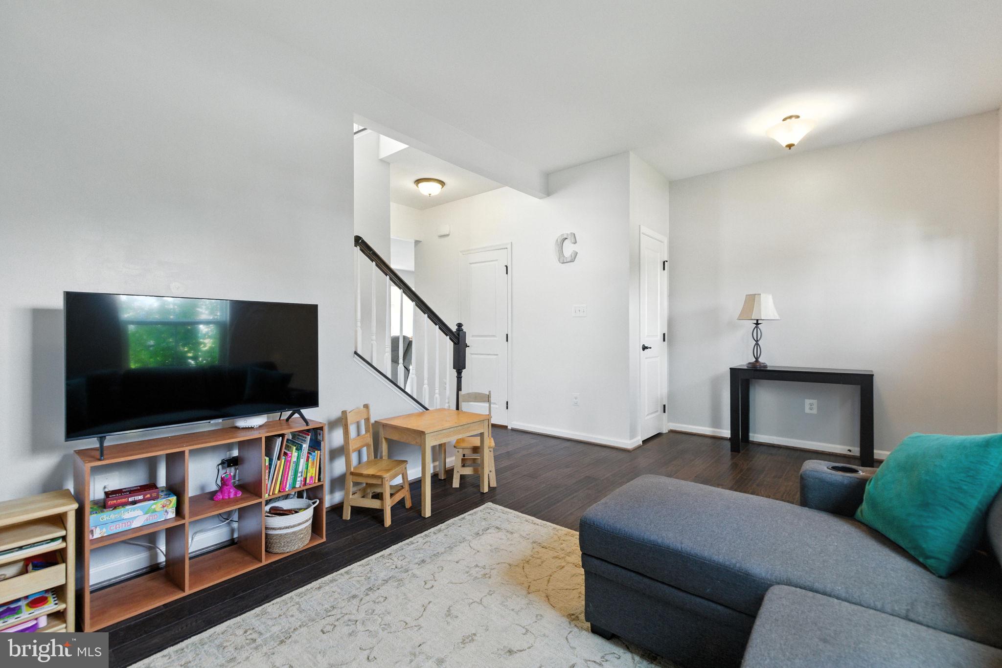 135 SKIPPER DRIVE