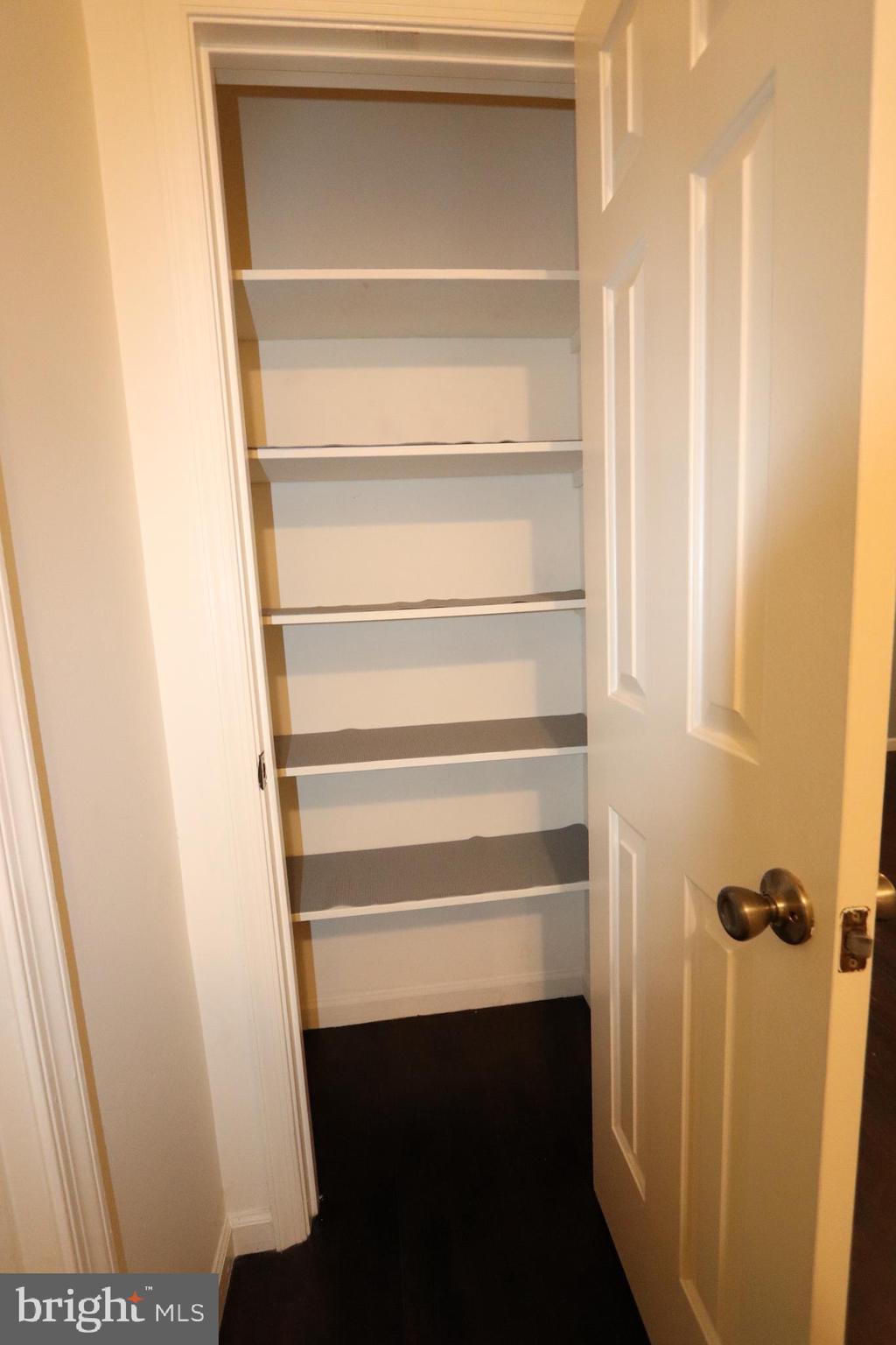 MARIELLEN PARK - Residential Lease