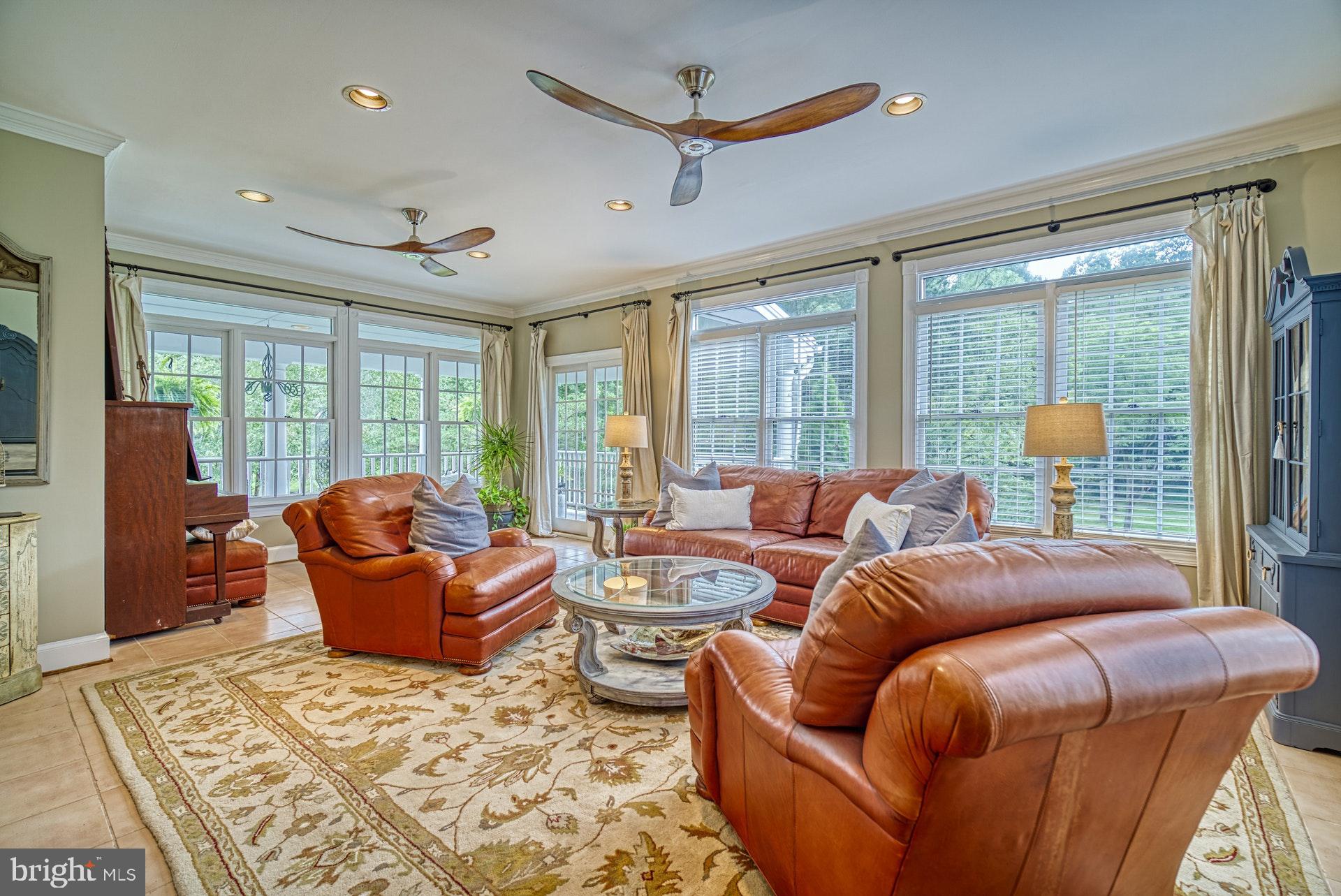 GLENCAIRN - Residential