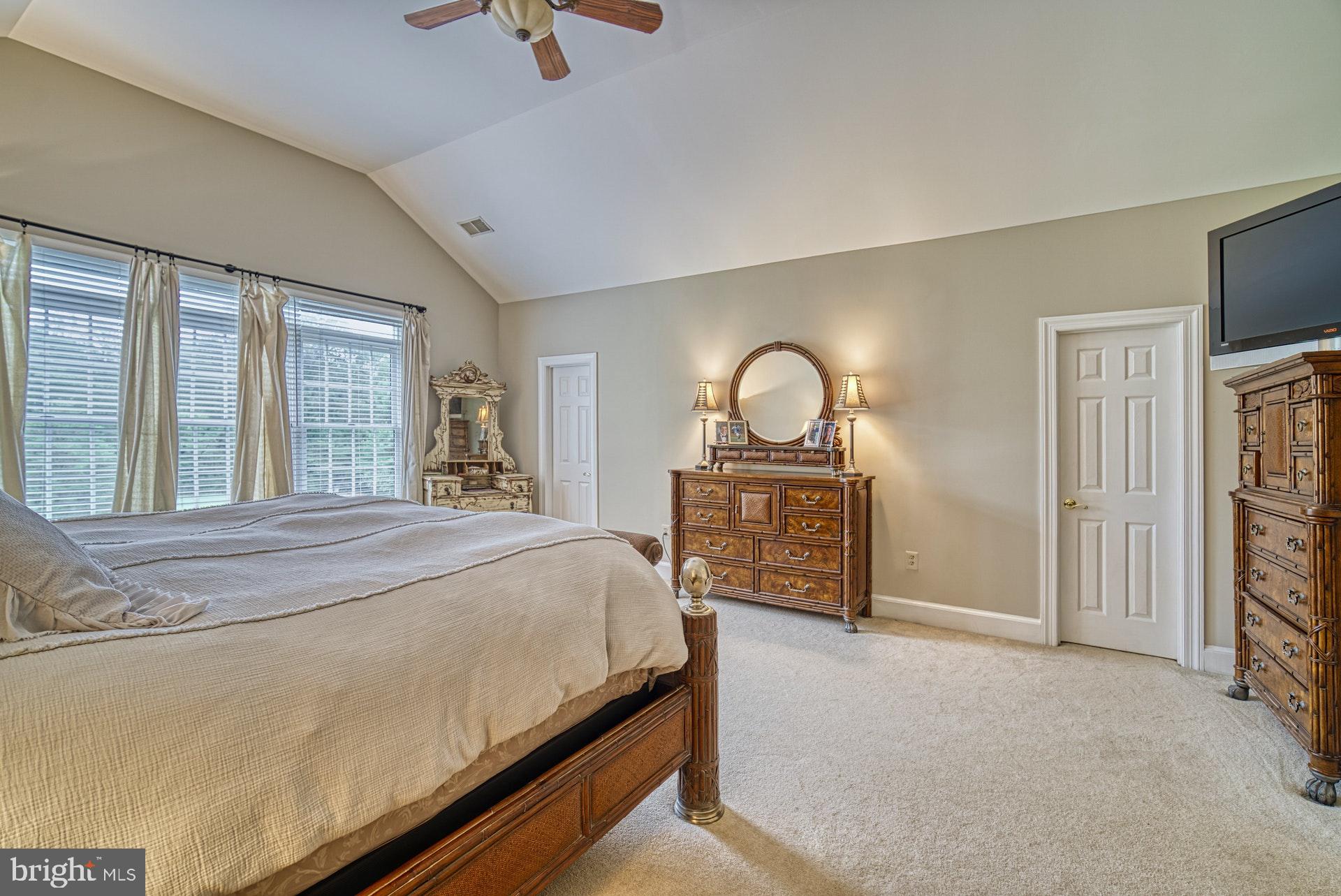 GLENCAIRN - Residential