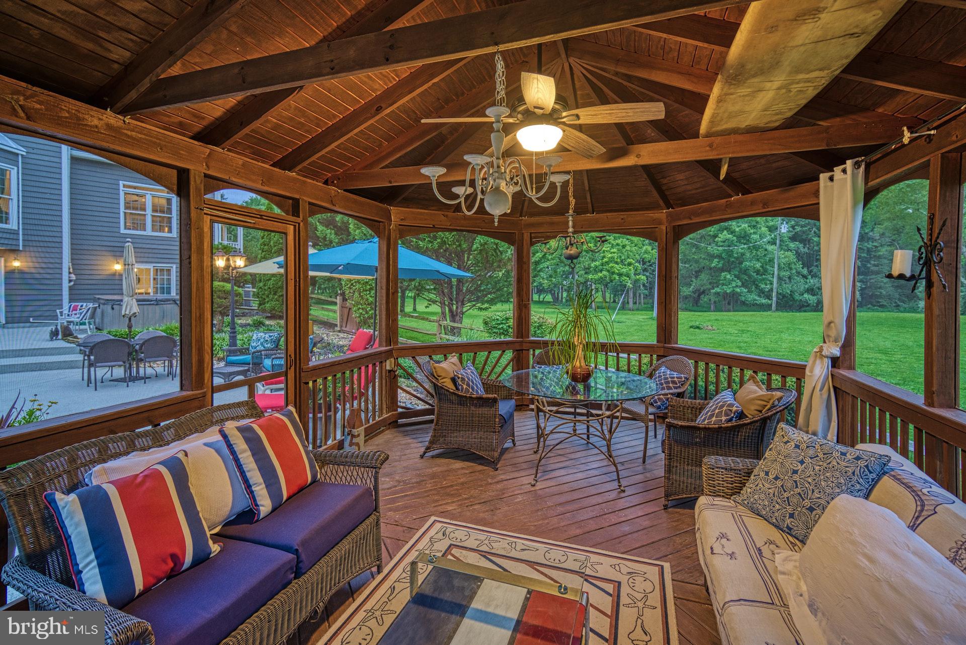 GLENCAIRN - Residential