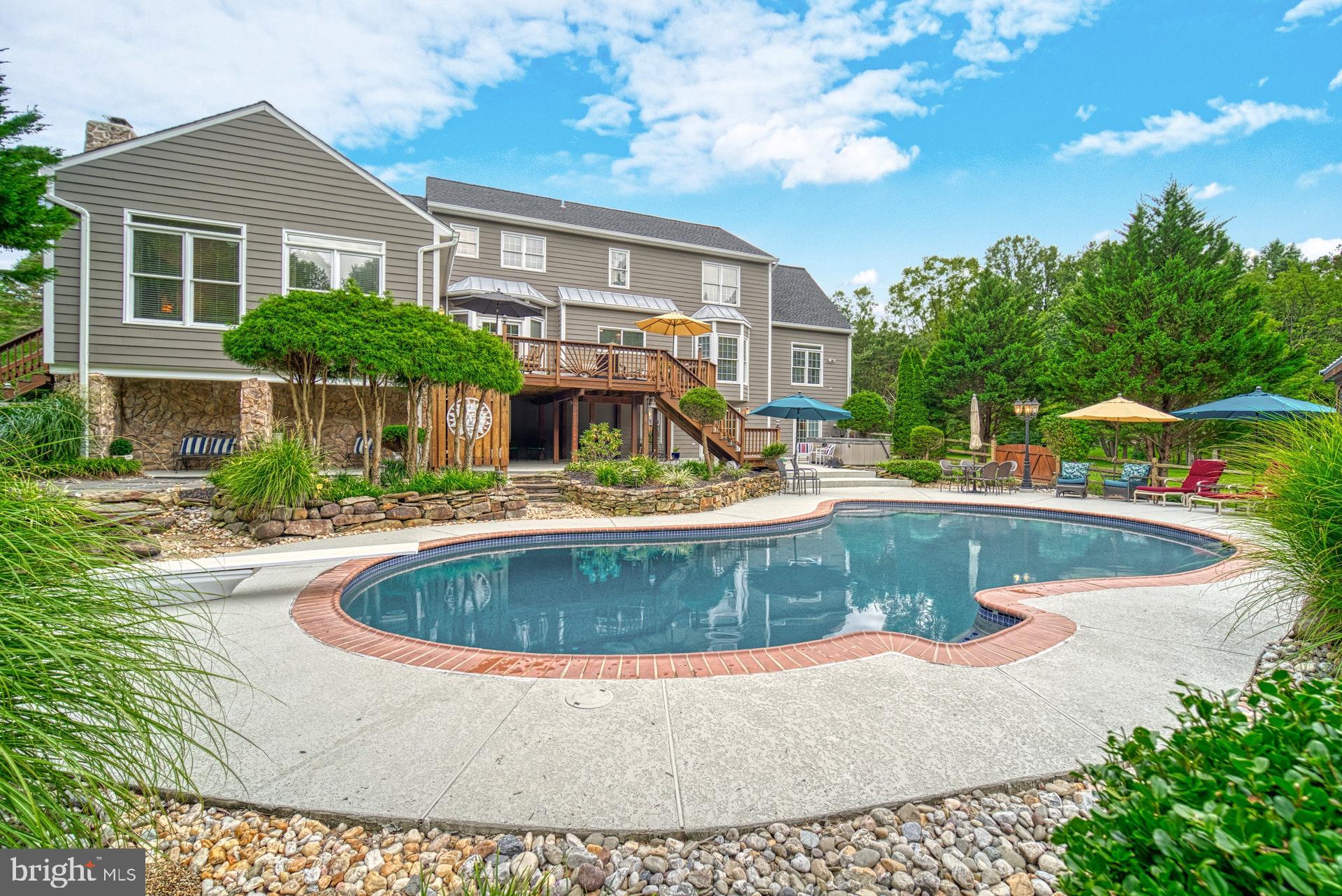 GLENCAIRN - Residential