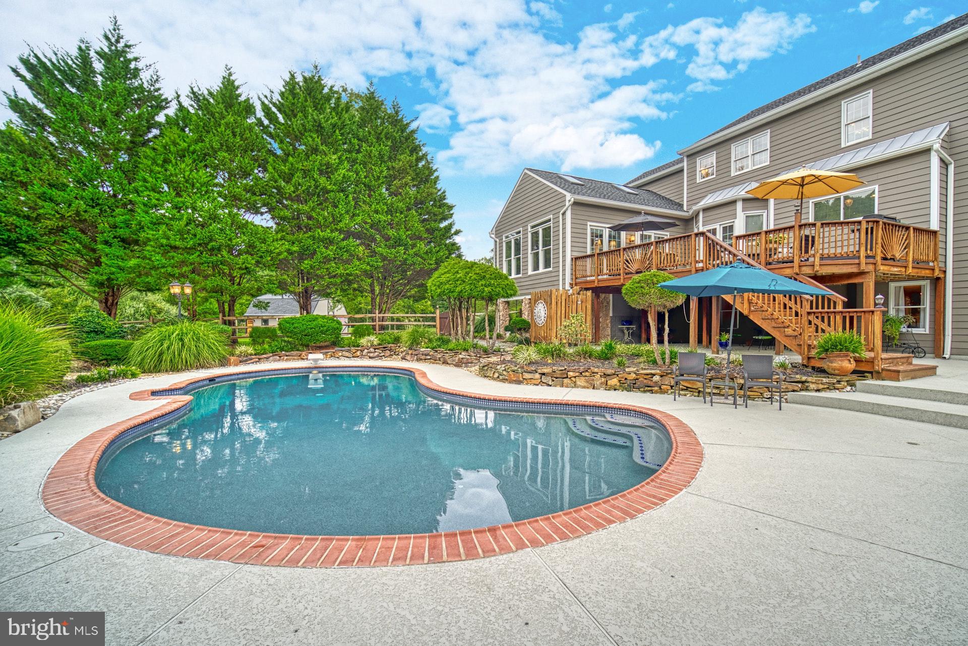 GLENCAIRN - Residential