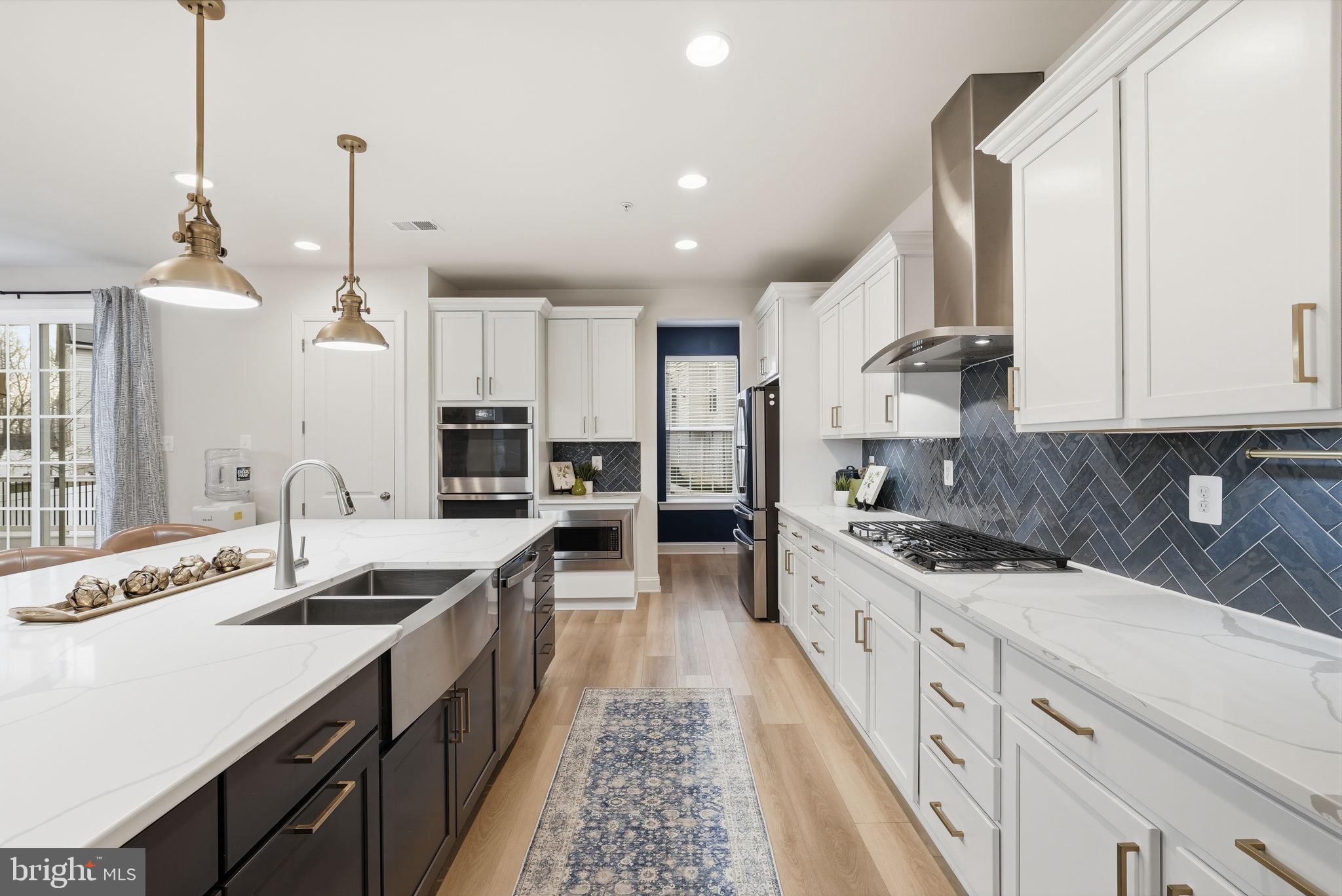 COLLINGTON ESTATES - Residential