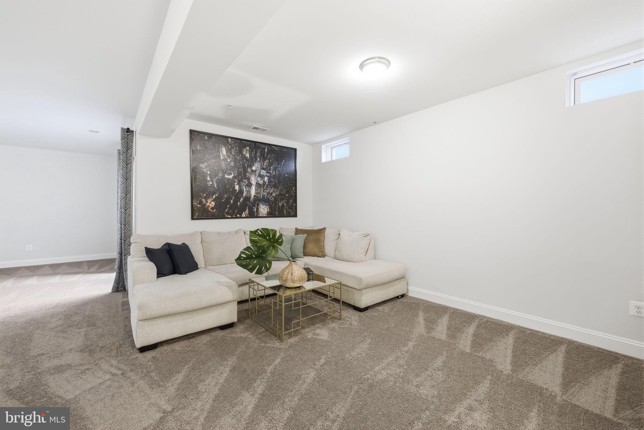 COLLINGTON ESTATES - Residential