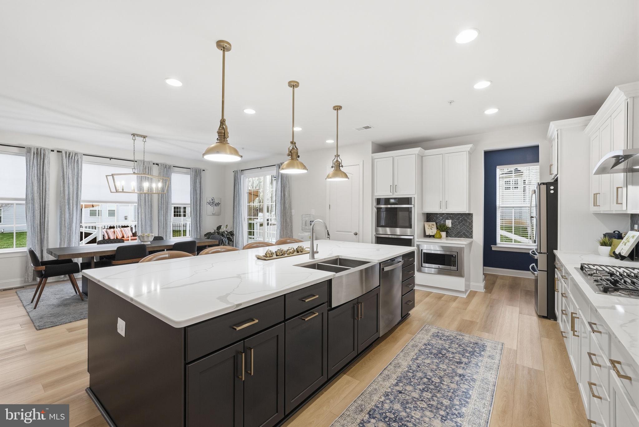 COLLINGTON ESTATES - Residential