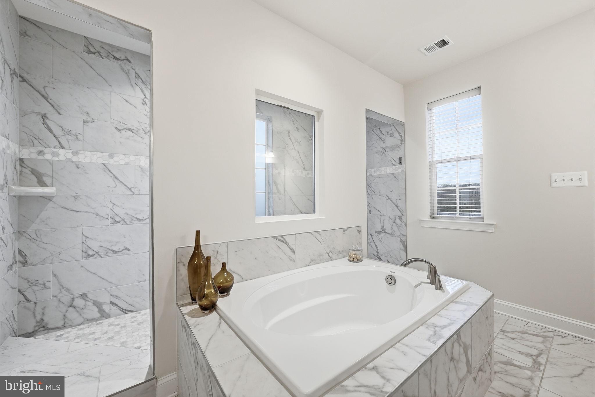 COLLINGTON ESTATES - Residential