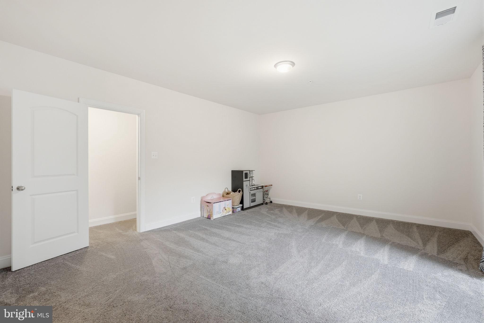 COLLINGTON ESTATES - Residential