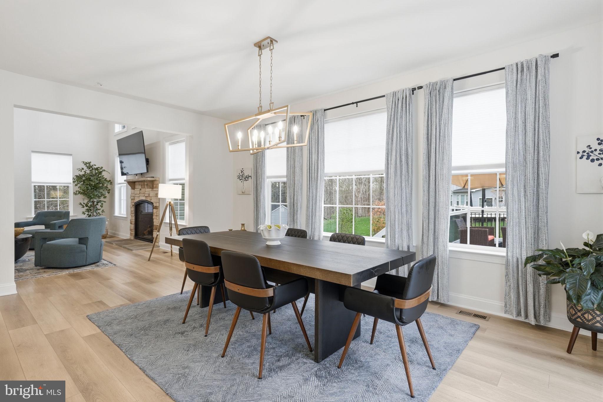 COLLINGTON ESTATES - Residential