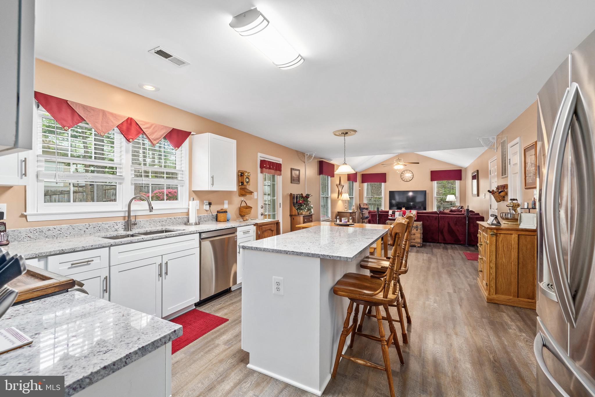 SUMMERWOOD - Residential