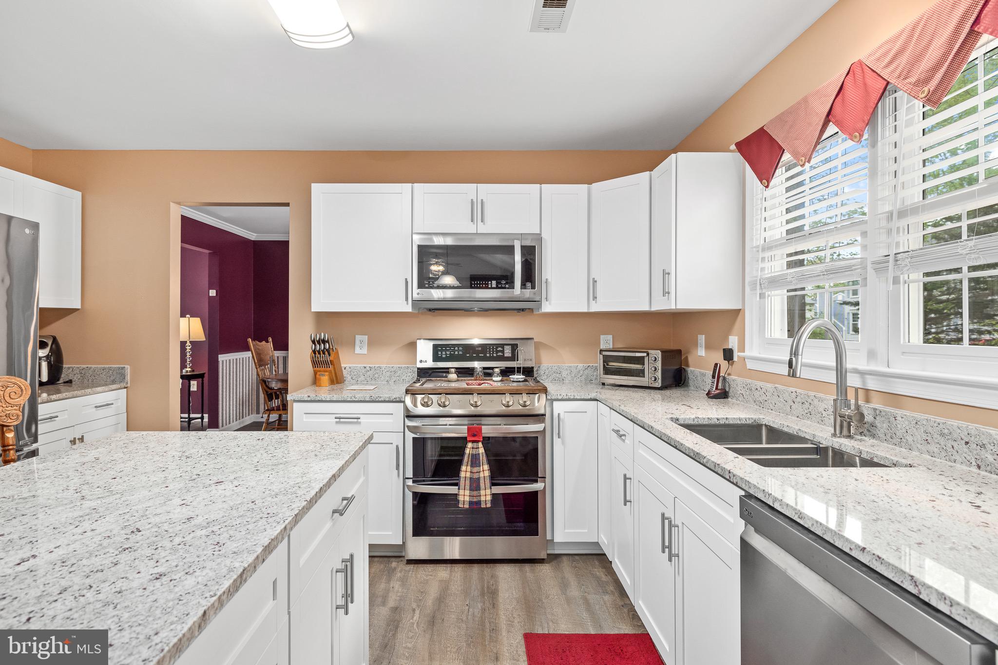 SUMMERWOOD - Residential