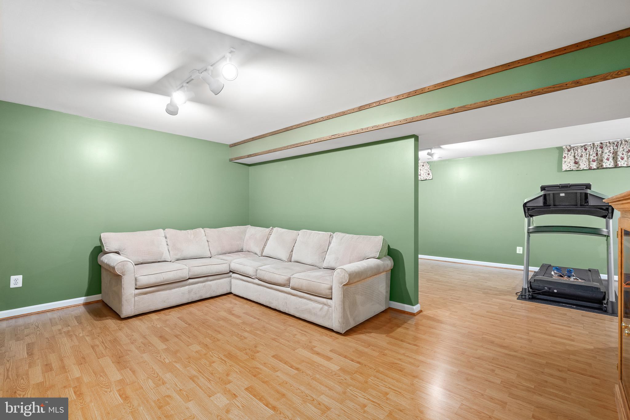SUMMERWOOD - Residential