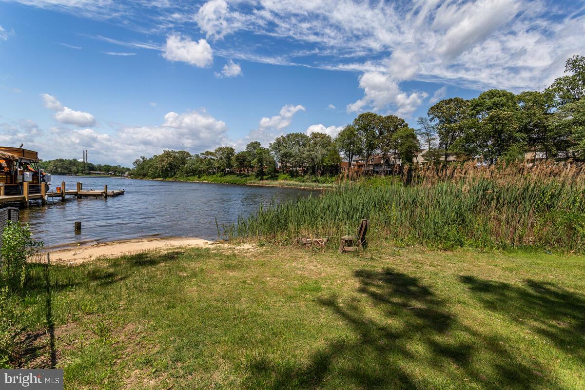 7607 STONEY HARBOR COURT