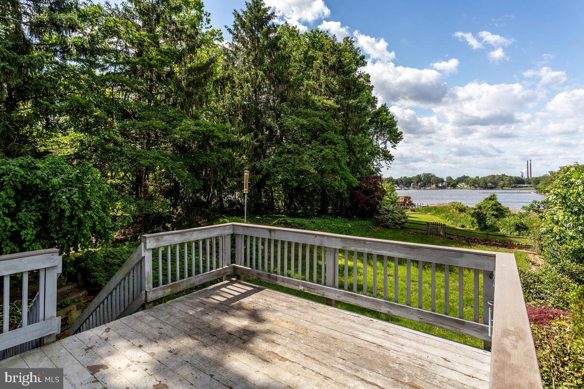 7607 STONEY HARBOR COURT