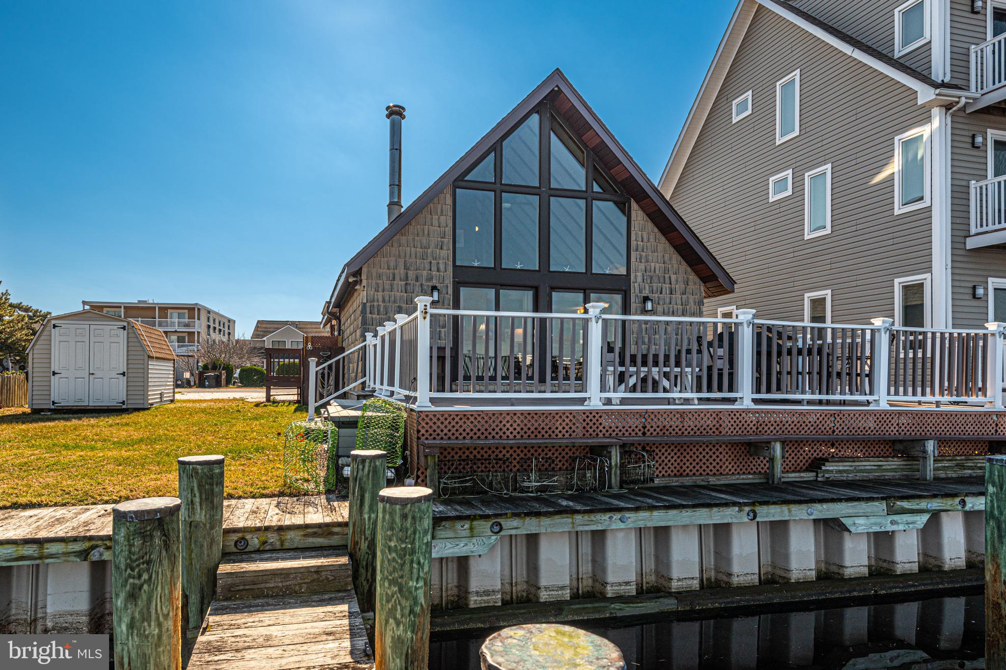 BAYSIDE KEYS - Residential