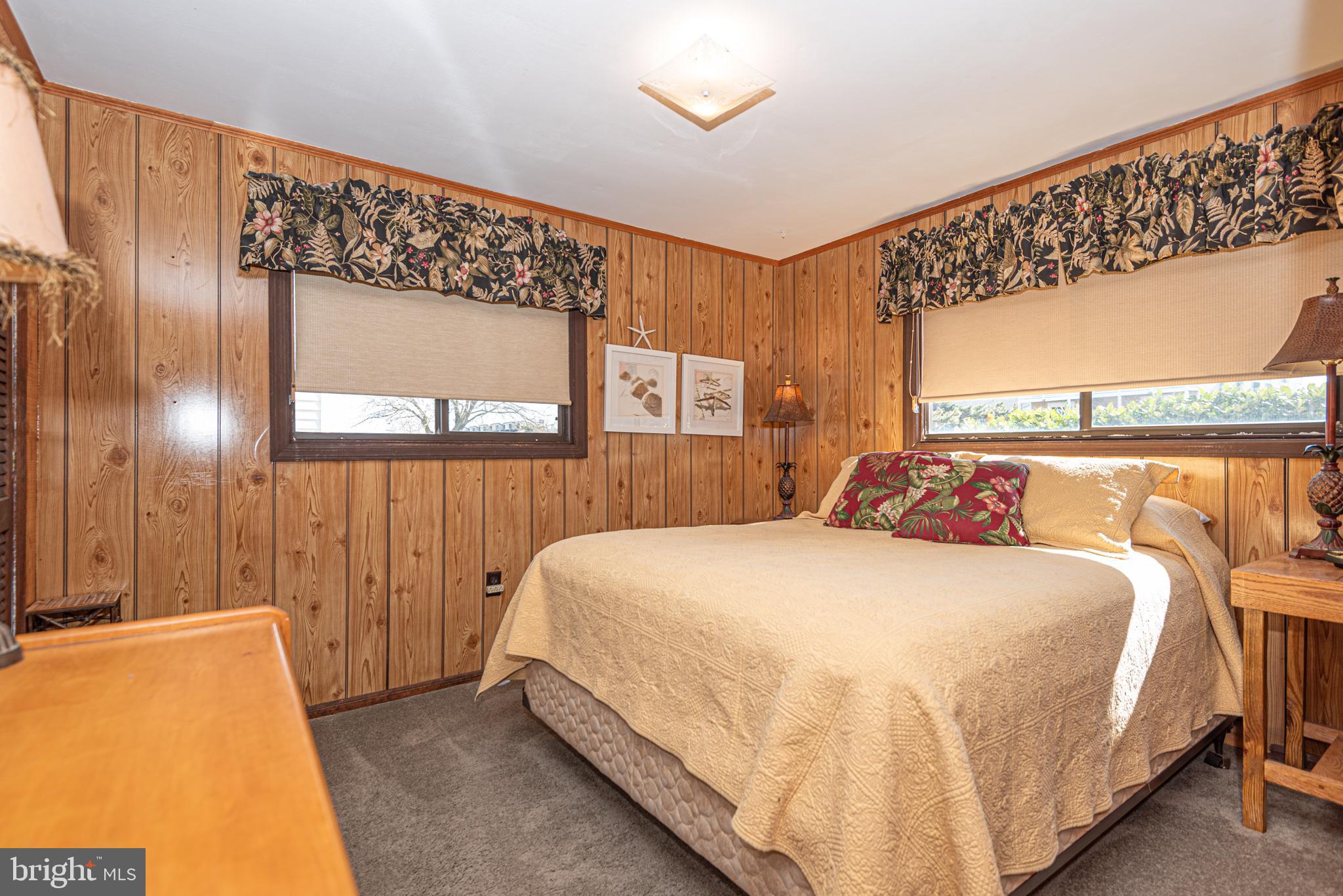 BAYSIDE KEYS - Residential