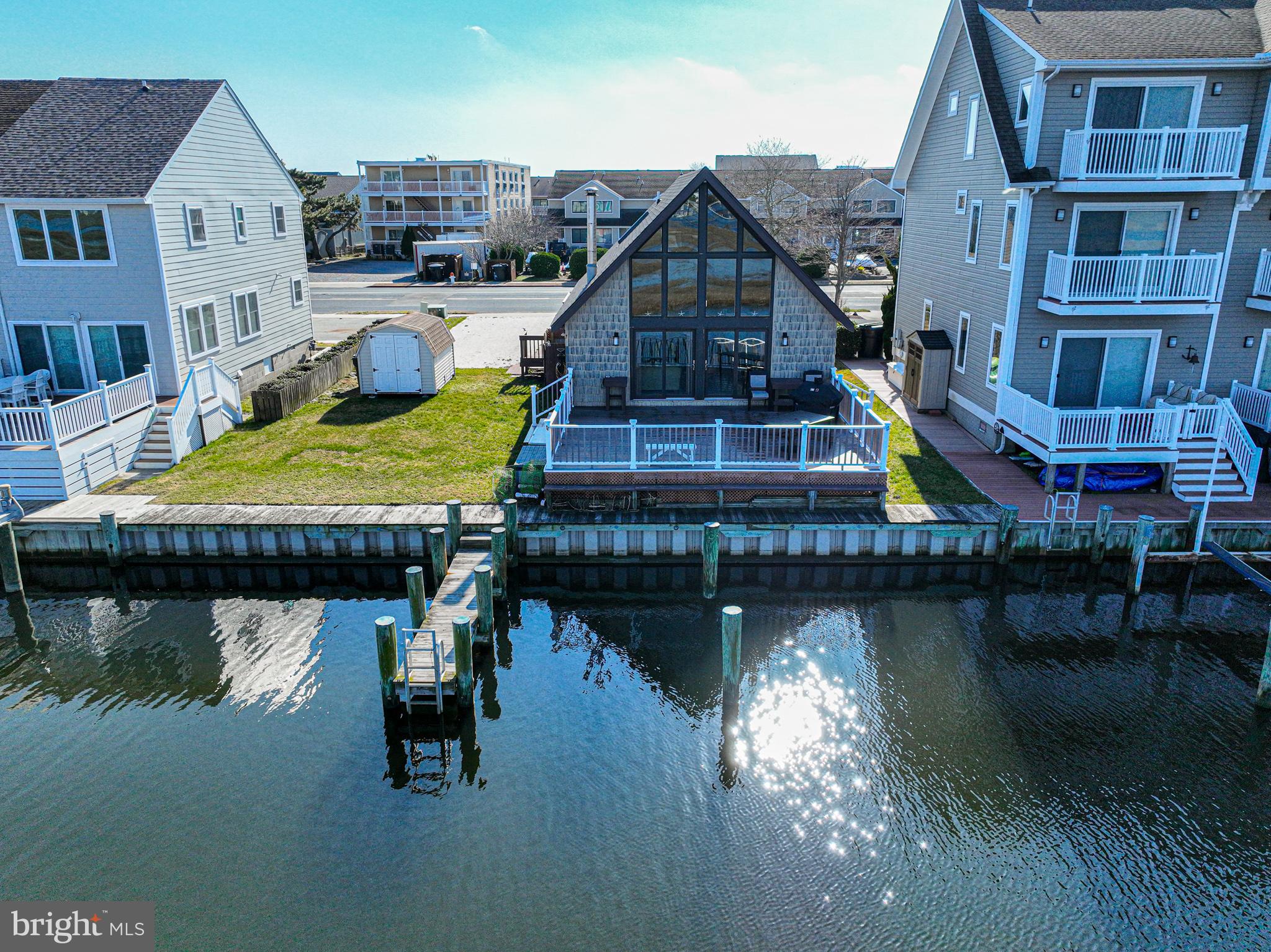 BAYSIDE KEYS - Residential