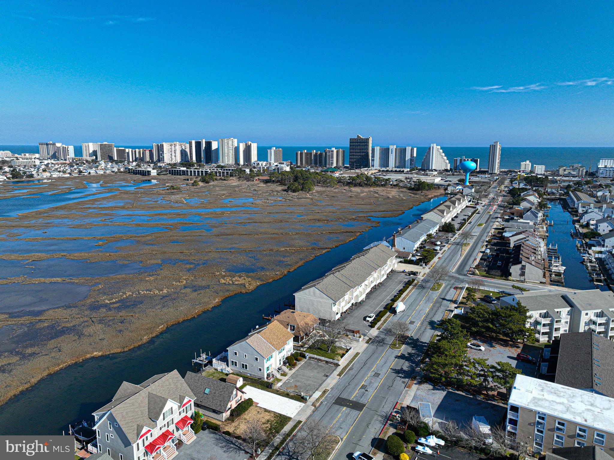 BAYSIDE KEYS - Residential