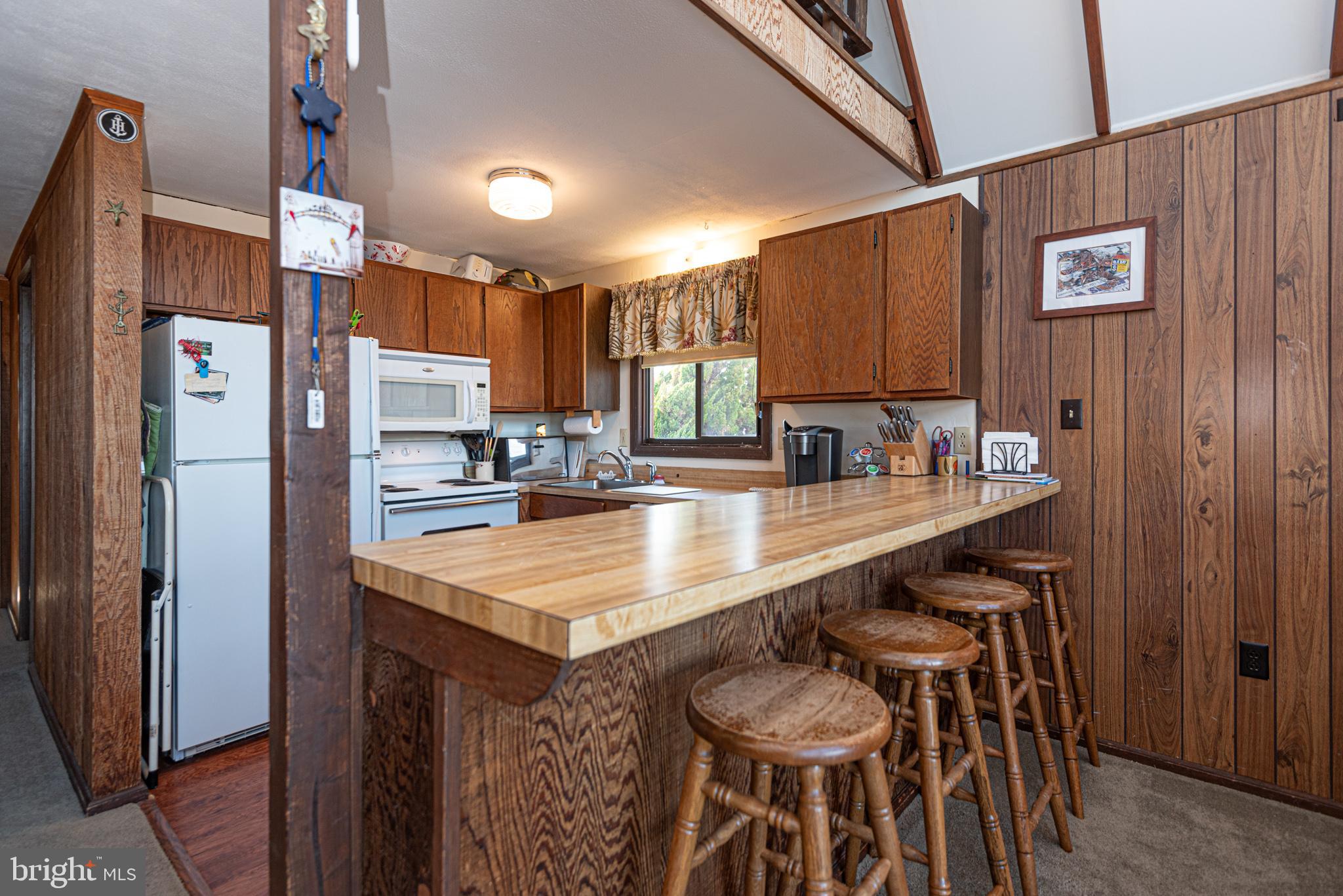 BAYSIDE KEYS - Residential