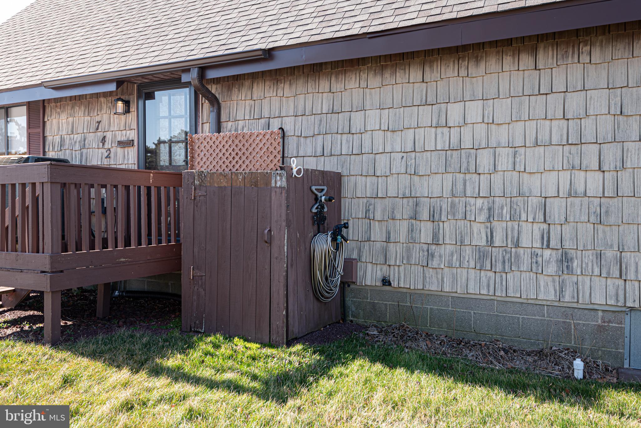 BAYSIDE KEYS - Residential