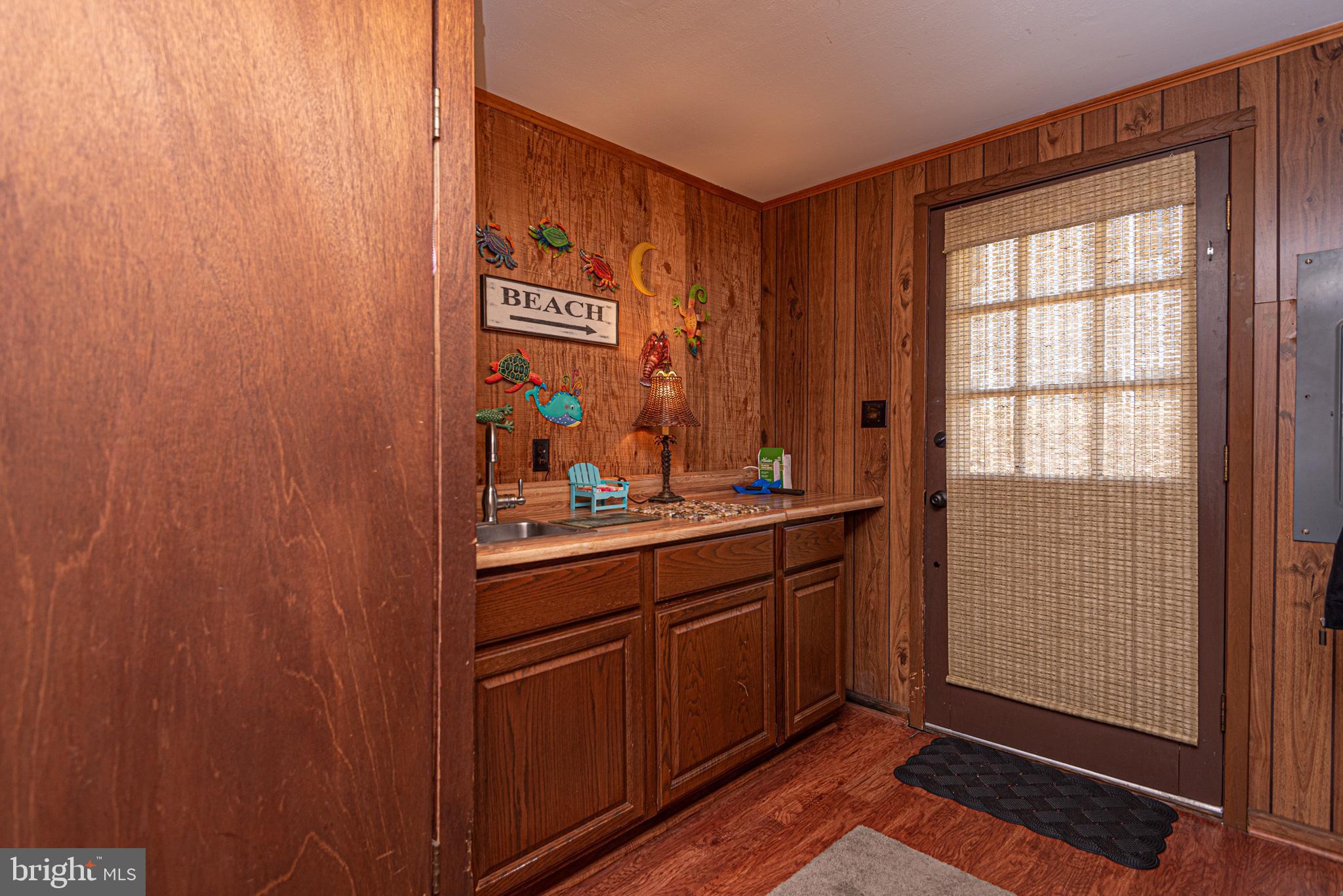 BAYSIDE KEYS - Residential