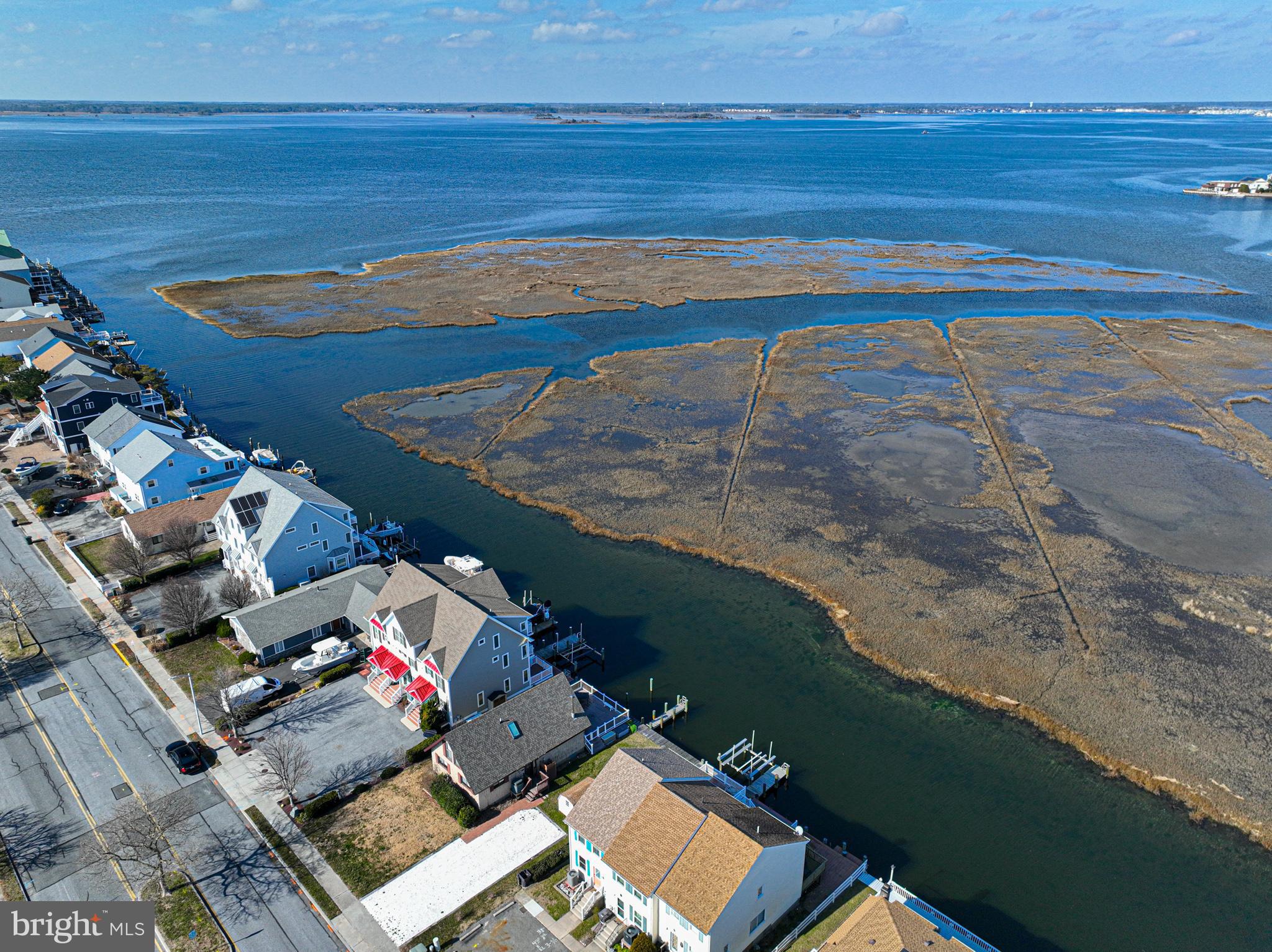 BAYSIDE KEYS - Residential