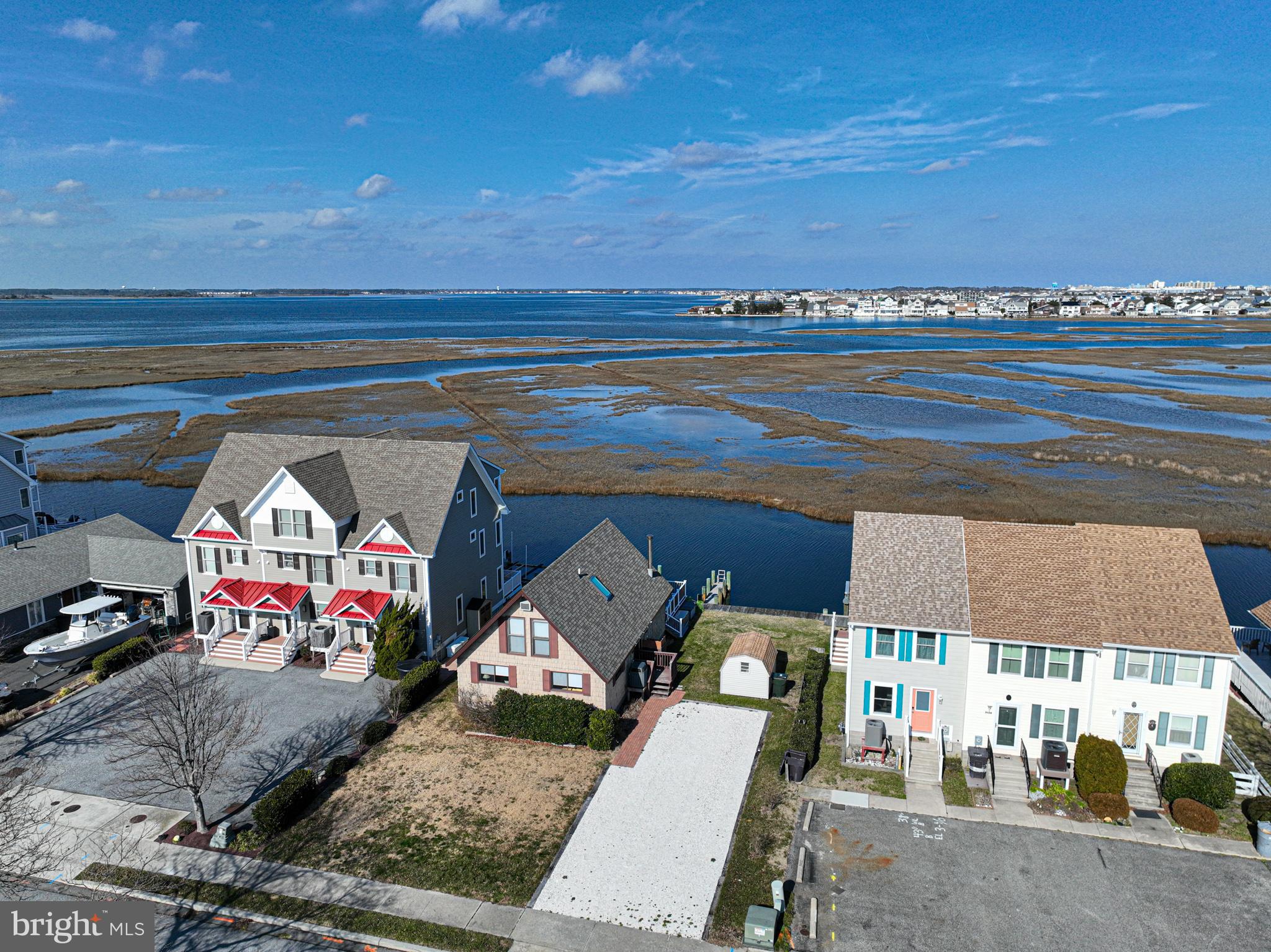 BAYSIDE KEYS - Residential