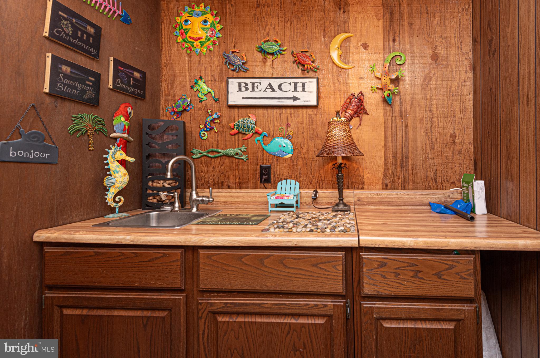 BAYSIDE KEYS - Residential