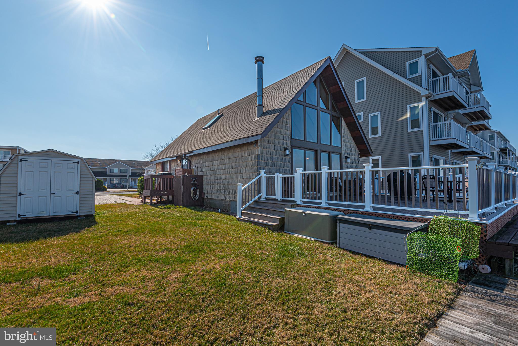 BAYSIDE KEYS - Residential