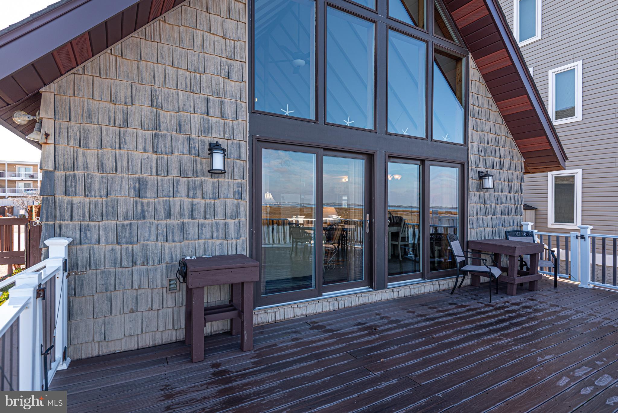 BAYSIDE KEYS - Residential