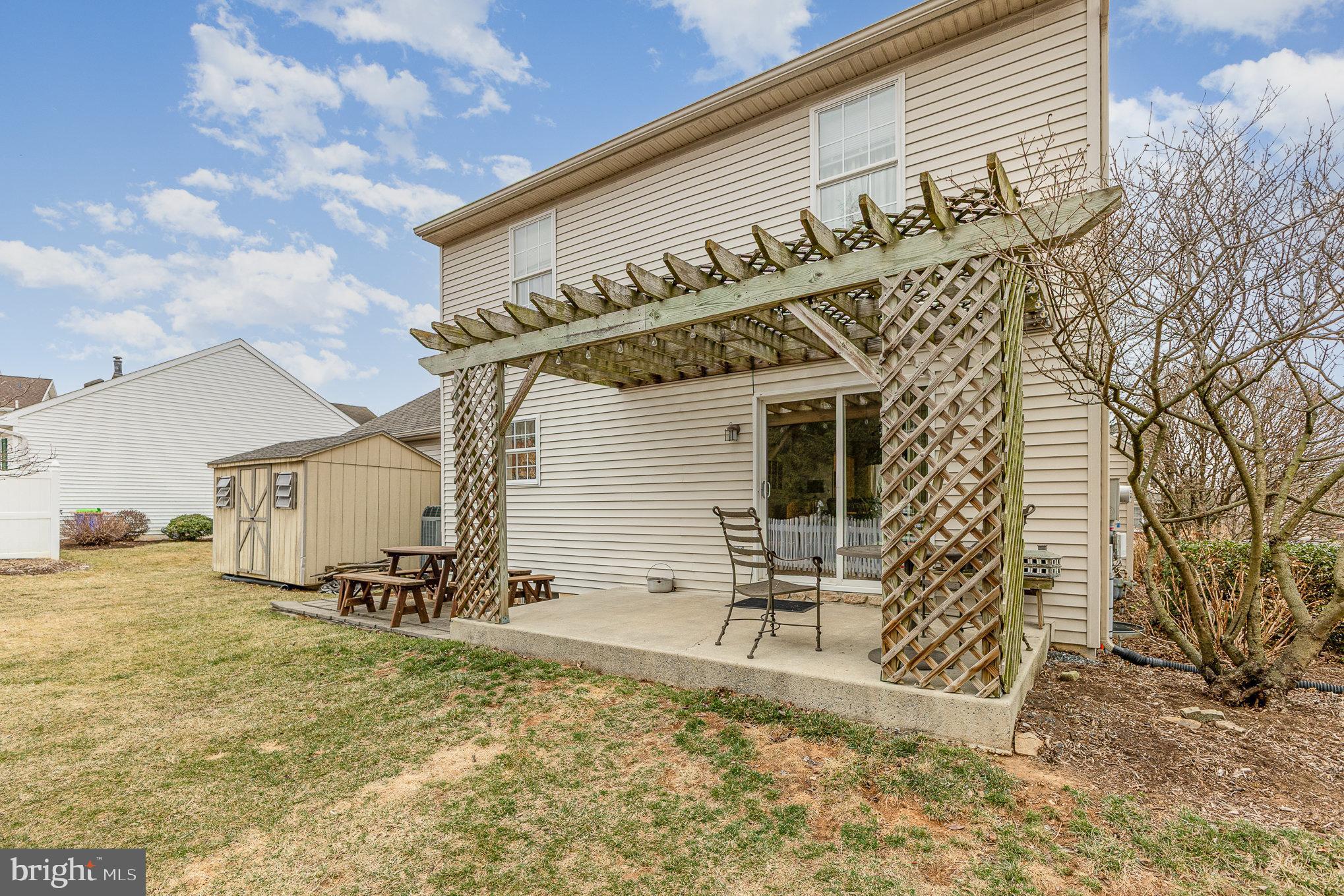 THE OAKS OF PALMYRA - Residential