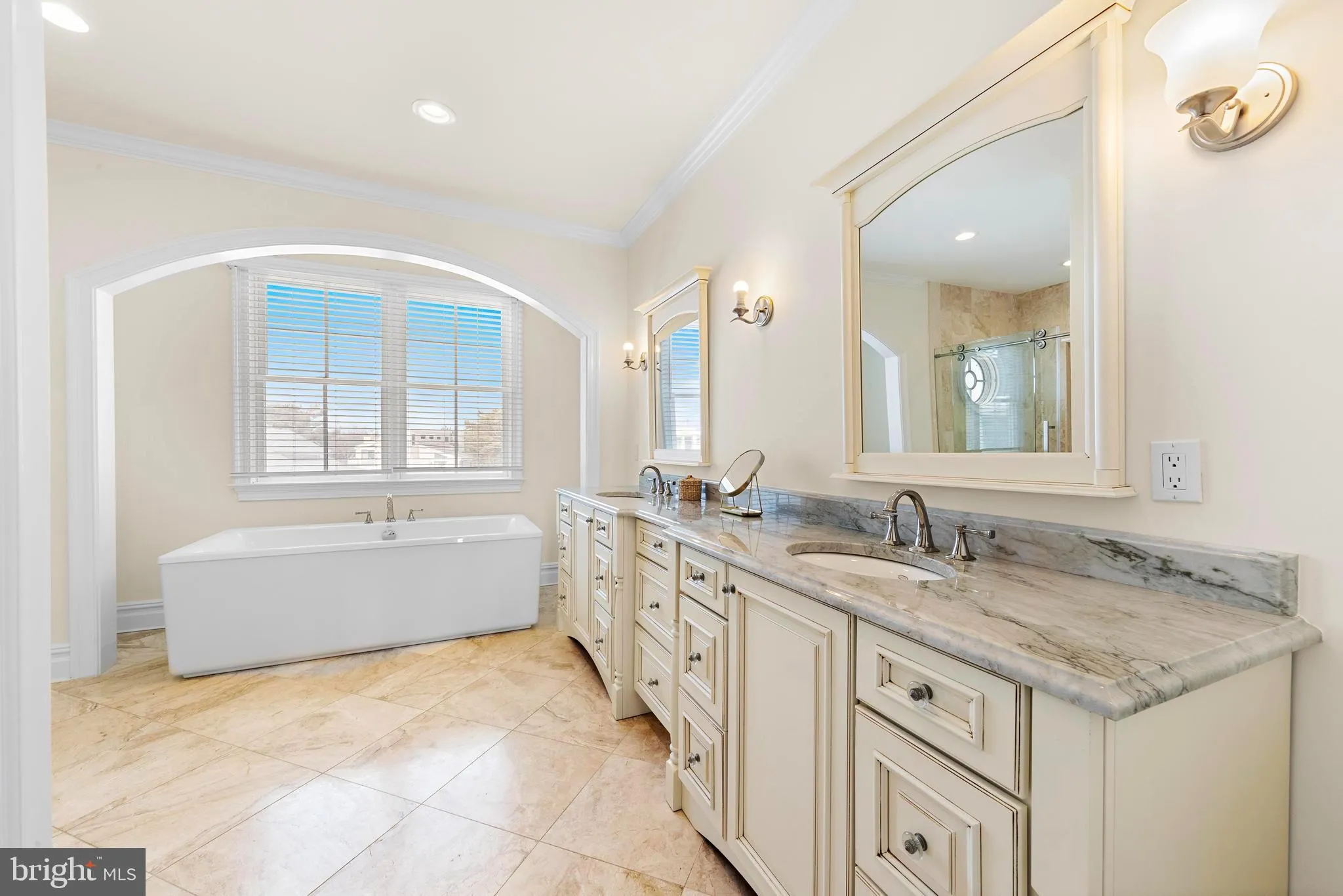 Long Beach Township, New Jersey 08008, United States, 6 Bedrooms Bedrooms, ,5 BathroomsBathrooms,Residential,Active,103010