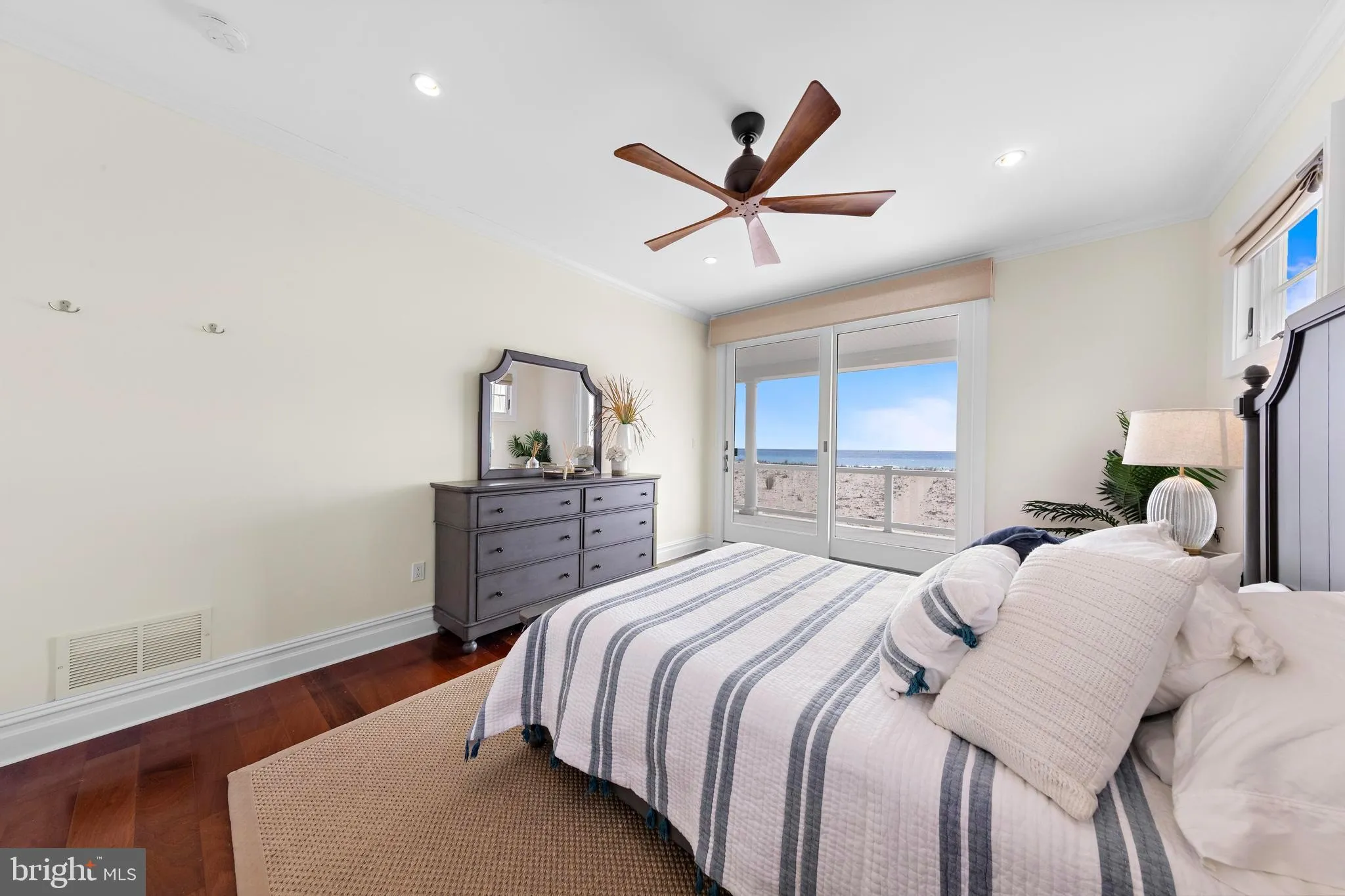 Long Beach Township, New Jersey 08008, United States, 6 Bedrooms Bedrooms, ,5 BathroomsBathrooms,Residential,Active,103010