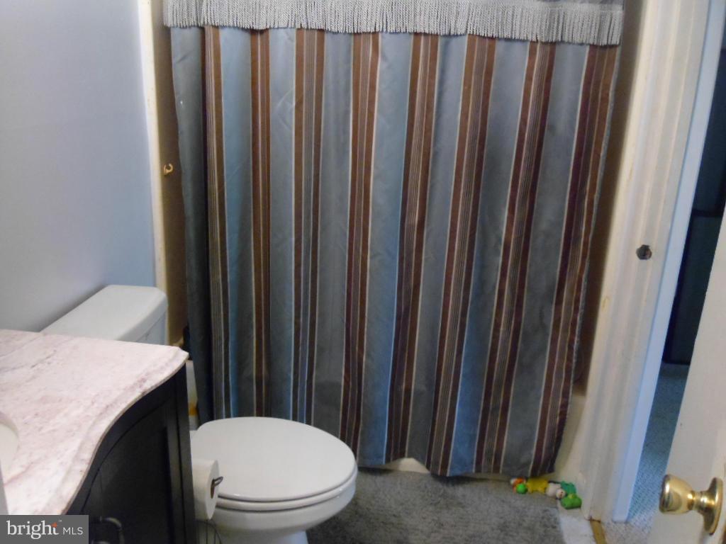 HILLCREST TOWNE - Residential