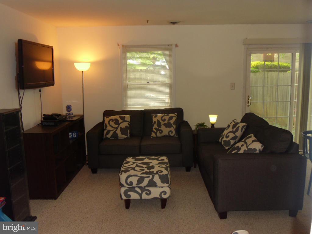 HILLCREST TOWNE - Residential