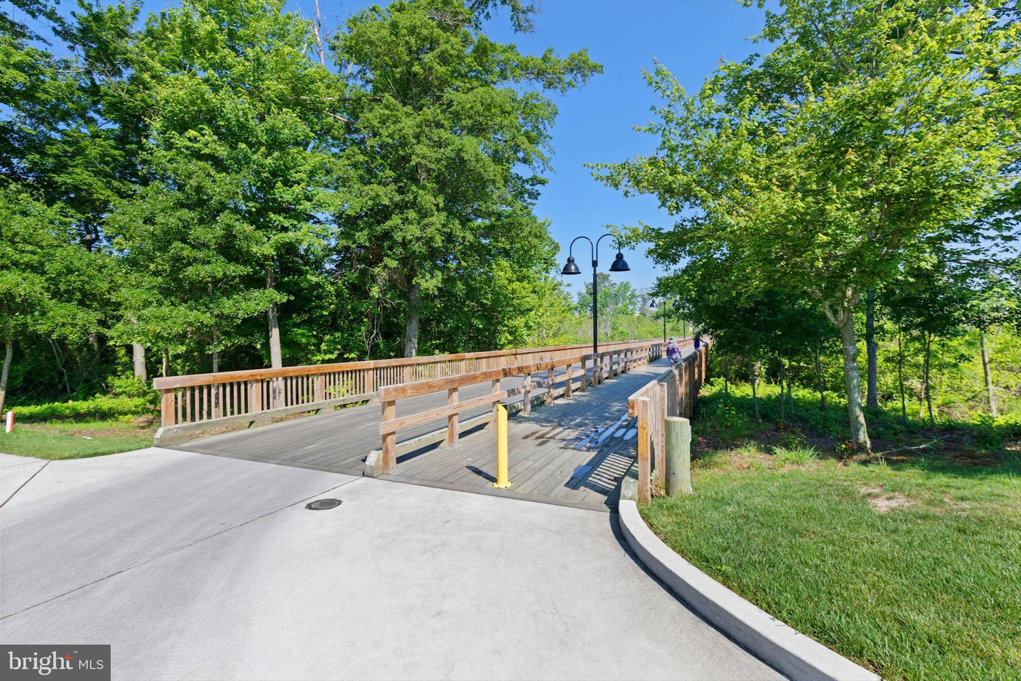 PLANTATION LAKES - Residential