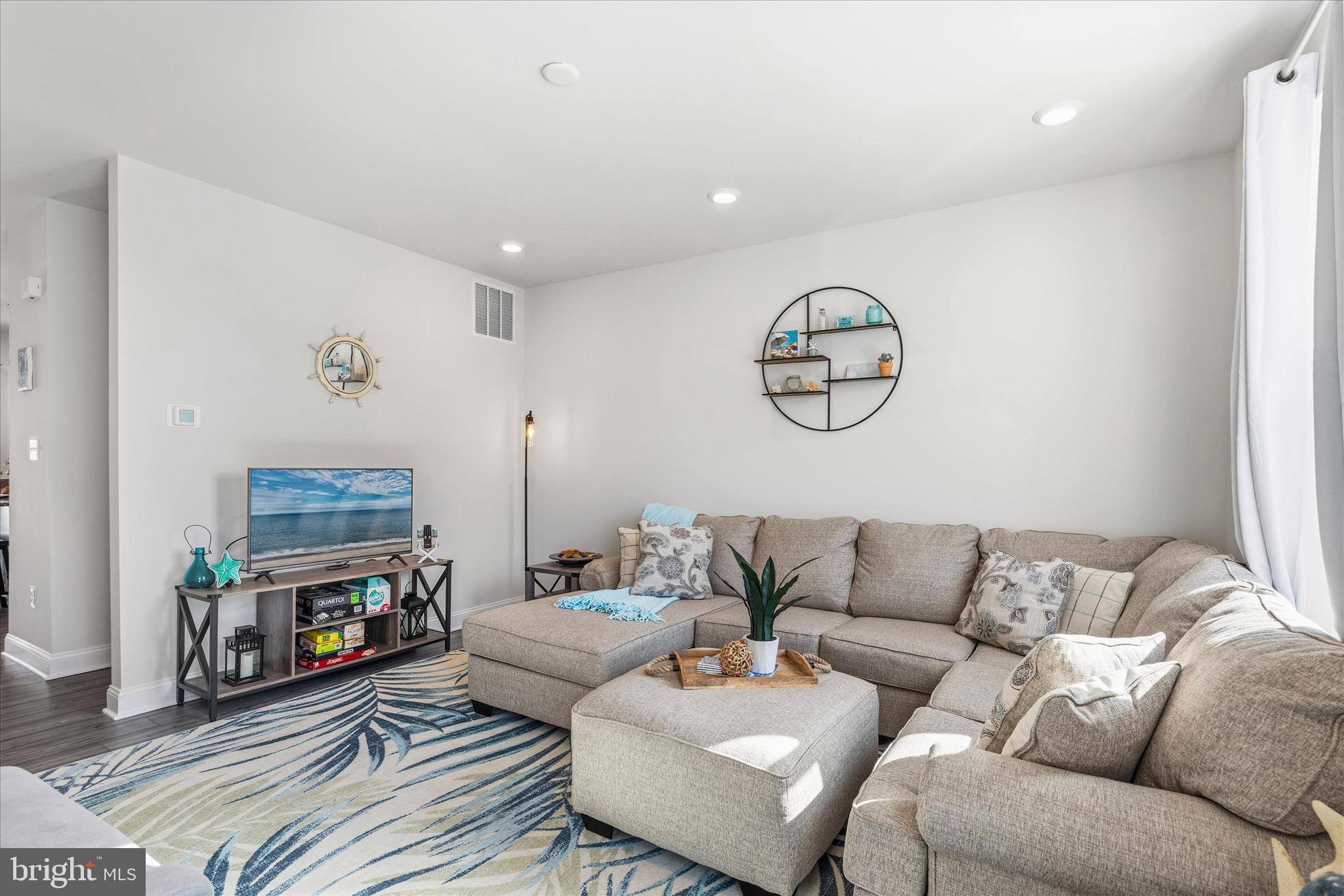 PLANTATION LAKES - Residential