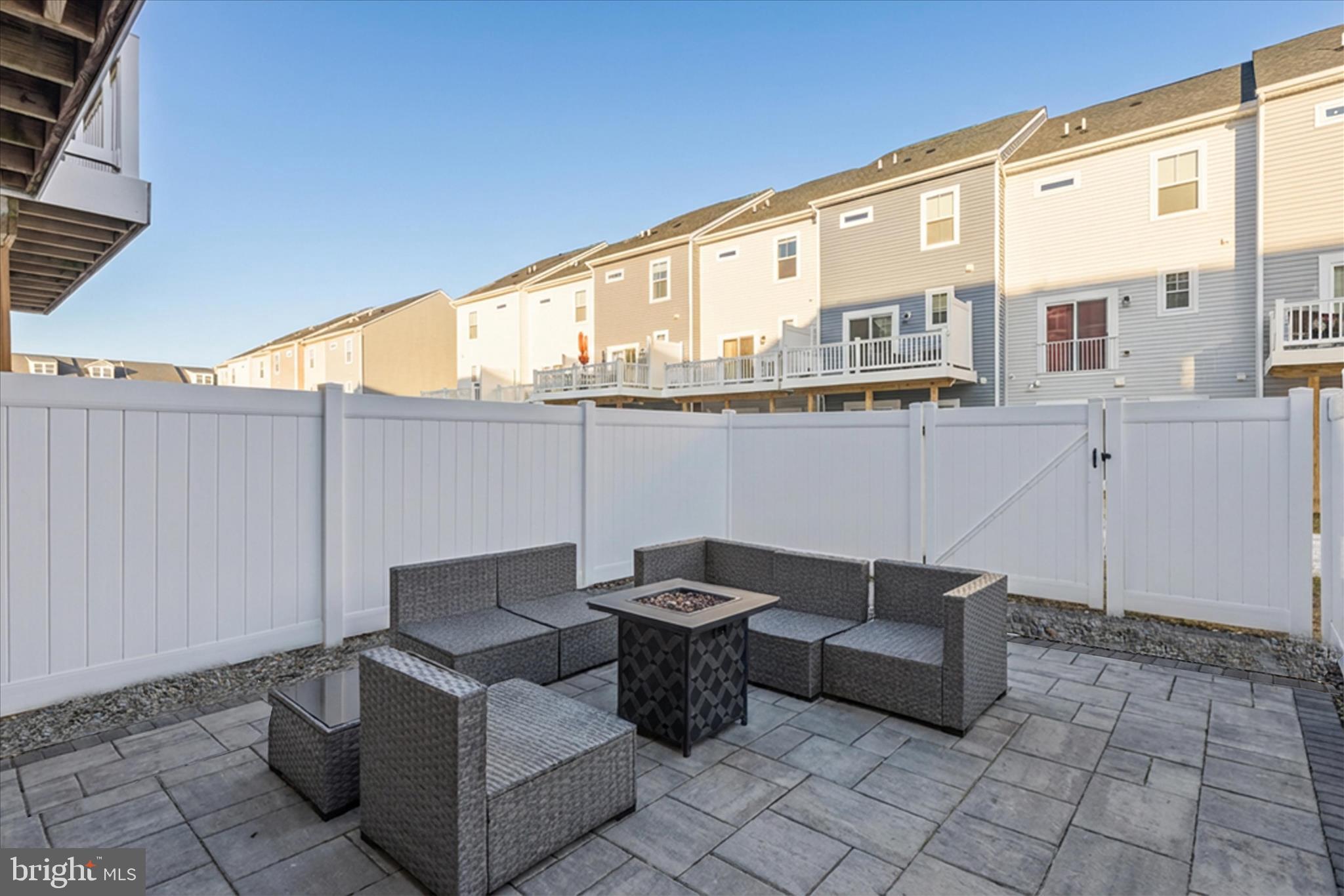 PLANTATION LAKES - Residential