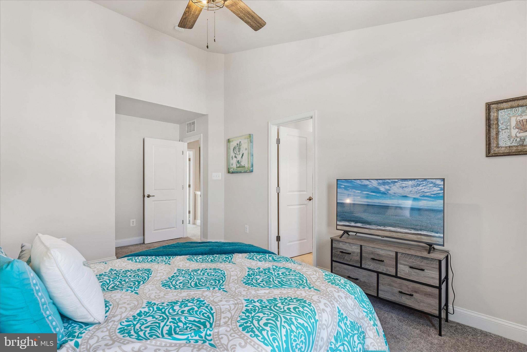 PLANTATION LAKES - Residential