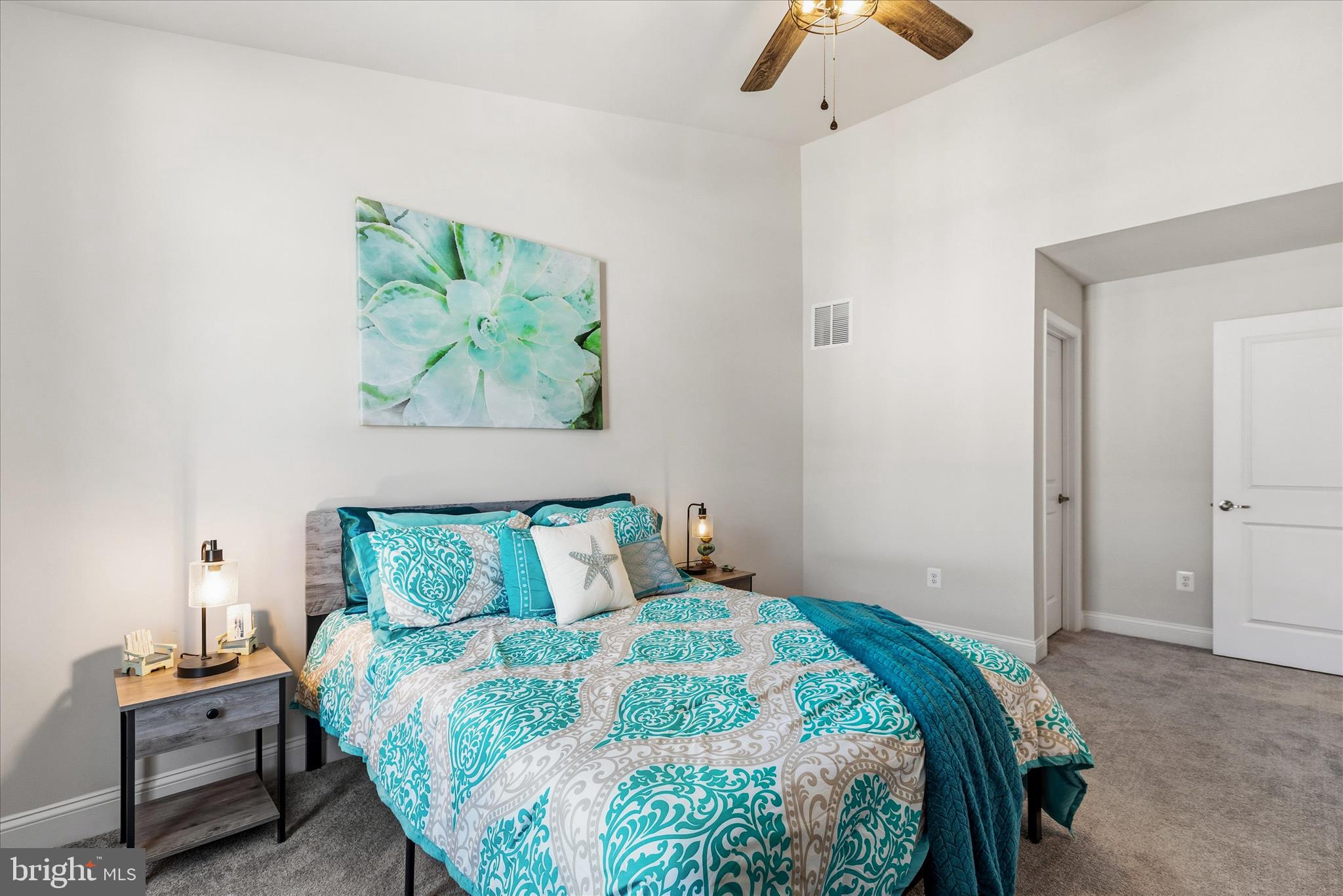 PLANTATION LAKES - Residential