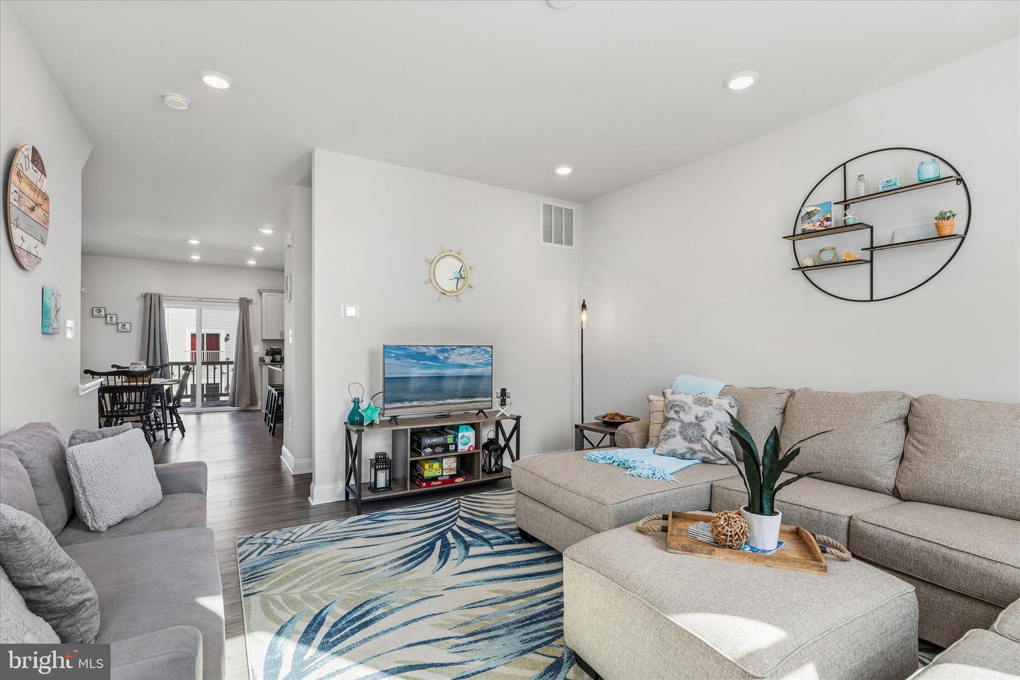 PLANTATION LAKES - Residential