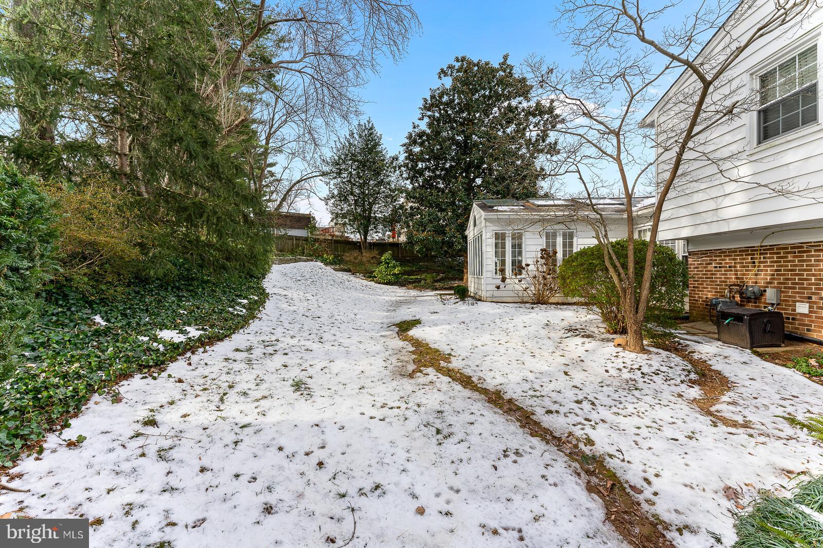 WAVERLY - Residential