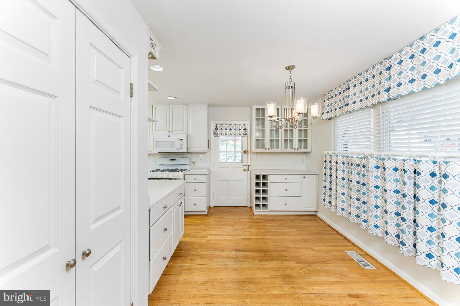 WAVERLY - Residential