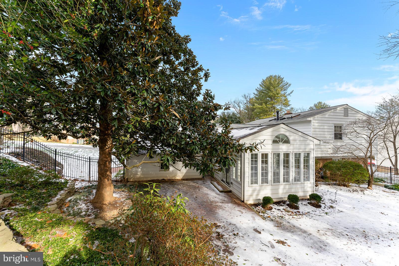 WAVERLY - Residential