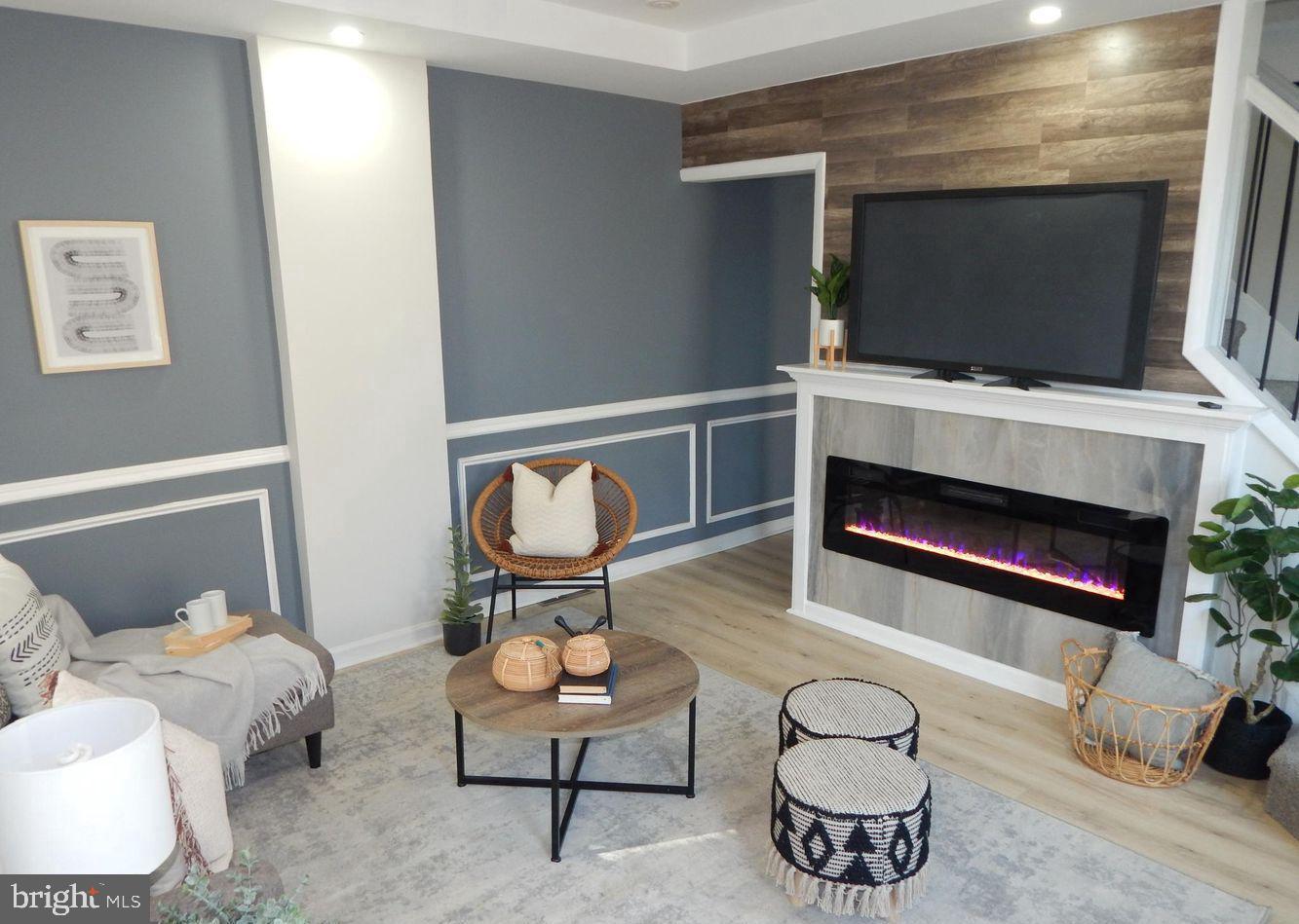 242 RIVERVIEW AVENUE