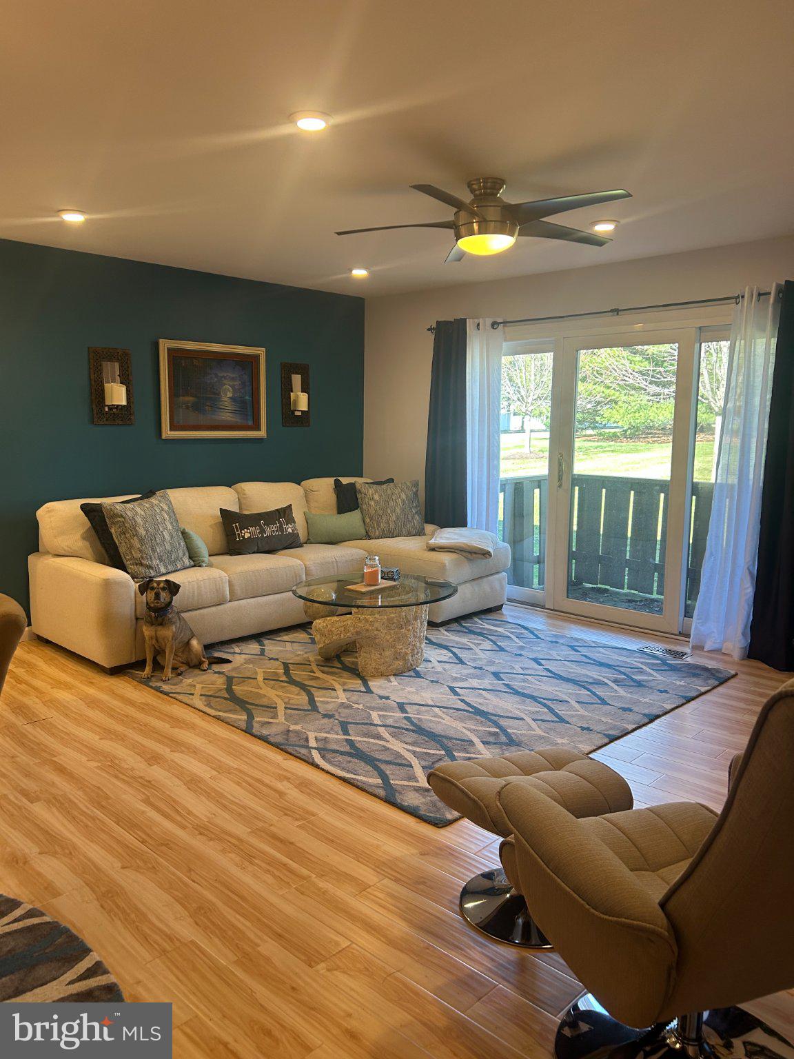 WOOD HOLLOW - Residential