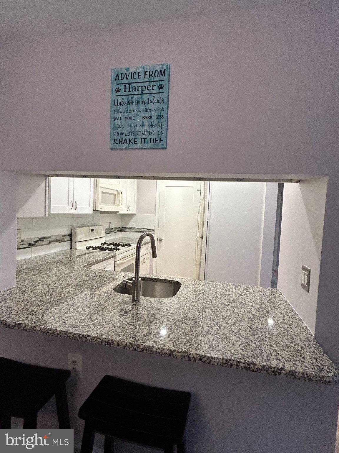 WOOD HOLLOW - Residential